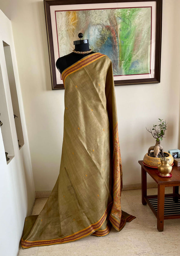 TISHYA - BEIGE BANARASI TUSSAR SAREE WITH INTRICATE FLORAL PATTERNS