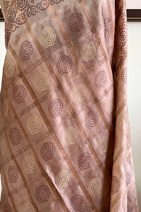 PALKI - SHADED PEACH BANDHANI GHARCHOLA WITH INTRICATE PATTERNS