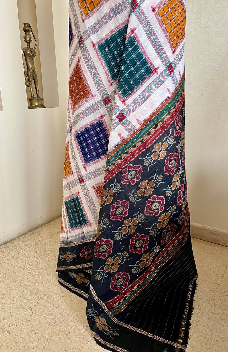 MRIGANKAA – VIBRANT ASHWINI COTTON SAREE WITH BLACK AANCHAL FLORALS