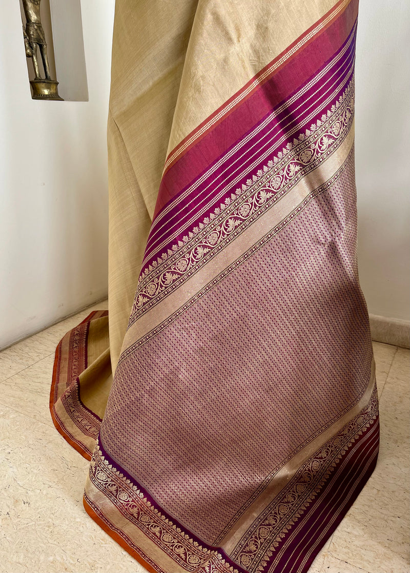 MUTHULAKSHMI – BEIGE KANJIVARAM WITH MAROON AND ZARI AANCHAL