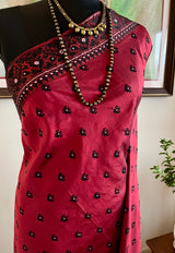 IDITA – ASSAM SILK IN DUAL MAROON WITH FLORAL MOTIFS