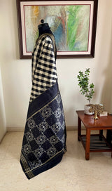 TANUVELA – POCHAMPALLY SILK IN BLACK WHITE WITH FLORAL GRID