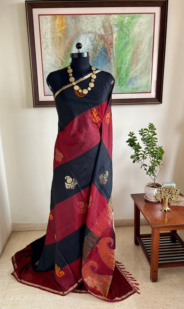 CHAYANA- MAROON AND BLACK BANARASI SAREE WITH PAISLEY AND CHEVRON MOTIFS