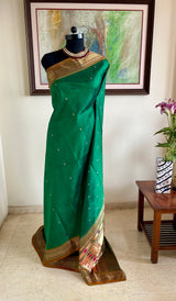 RUVI - GREEN PAITHANI WITH NARALI BORDER AND MOR KUNDA AANCHAL