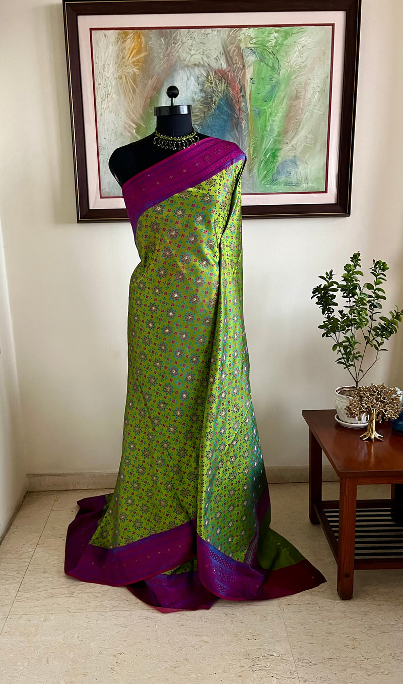 SHIVANGI – GREEN TANCHOI BANARASI WITH FLORALS AND ZARI DIAMONDS