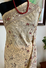PAPIA – LIGHT BEIGE TUSSAR WITH KANTHA FLORALS AND PEACOCK AANCHAL