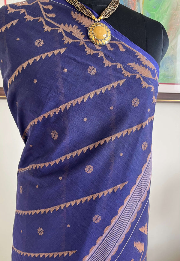 PARSHATI - BLUE PURE COTTON JAMDAANI WITH FLORAL MOTIFS