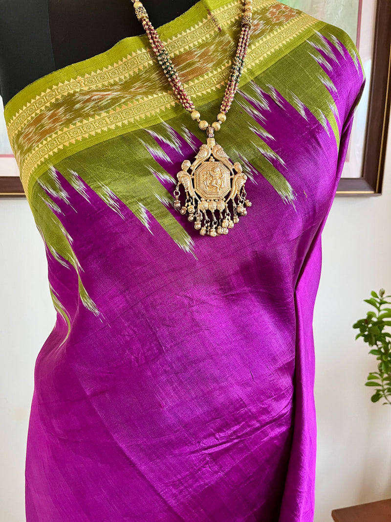 ANNAPURNA – MAGENTA PURPLE KHANDUA SILK WITH FLORAL BANDHA ANCHAL