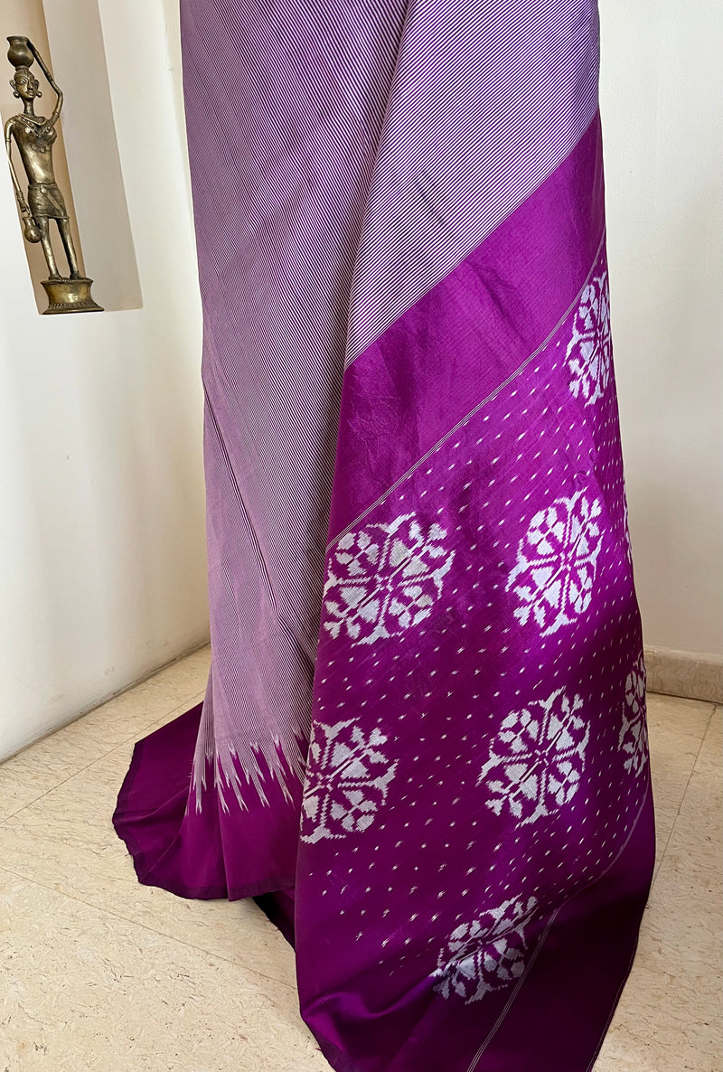 KUMUDIKA – MAUVE POCHAMPALLY WITH PURPLE STRIPES AND WHITE FLORALS