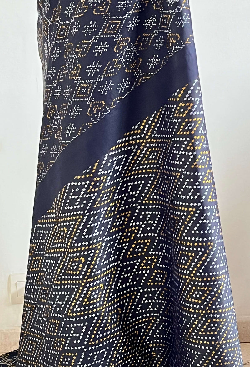 JANVIKA – BLACK POCHAMPALLY SILK WITH INTRICATE MOTIFS