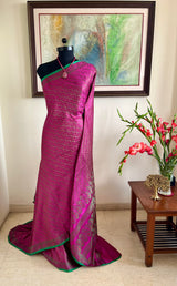 TAHIRA – MAGENTA TANCHOI BANARASI WITH DIAGONAL FLORALS AND PAISLEY AANCHAL