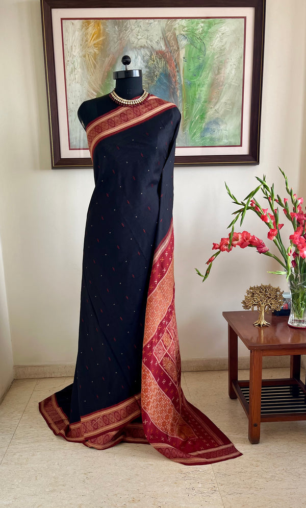 SHALEENA – BLACK BOMKAI WITH STUNNINGLY DETAILED MAROON AANCHAL