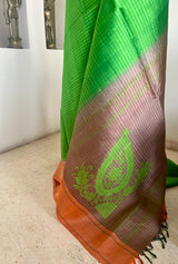 GAURIMA - TEXTURED GREEN KANJIVARAM SILK SAREE WITH MAUVE AANCHAL