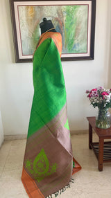 GAURIMA - TEXTURED GREEN KANJIVARAM SILK SAREE WITH MAUVE AANCHAL