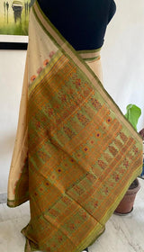 ANASUYA- AN OFFWHITE/CREAM HANDLOOM, PURE SILK BOMKAI SAREE WITH VERY SMALL AND SCATTERED GREEN BOOTIS,  AN OFFWHITE AND GREEN BORDER AND A MULTI-COLOURED FULLY WOVEN AANCHAL