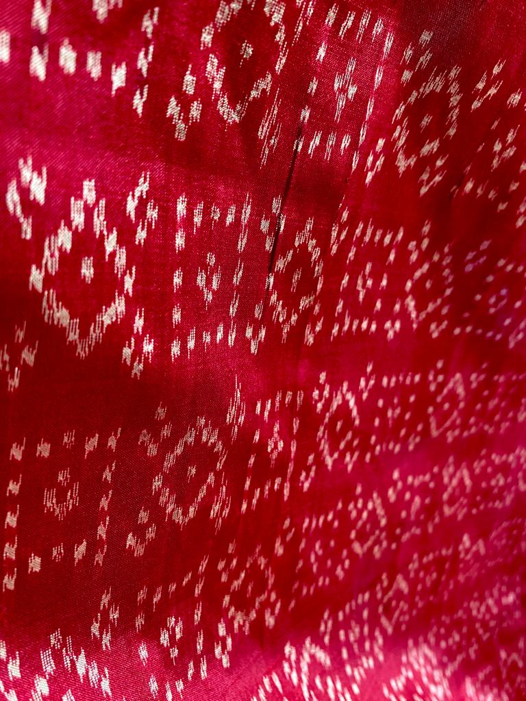 KIRAN- A BEAUTIFUL POCHAMPALLY IKKAT SAREE IN BLUE WITH TEMPLE BORDER AND A GORGEOUS RED WOVEN AANCHAL