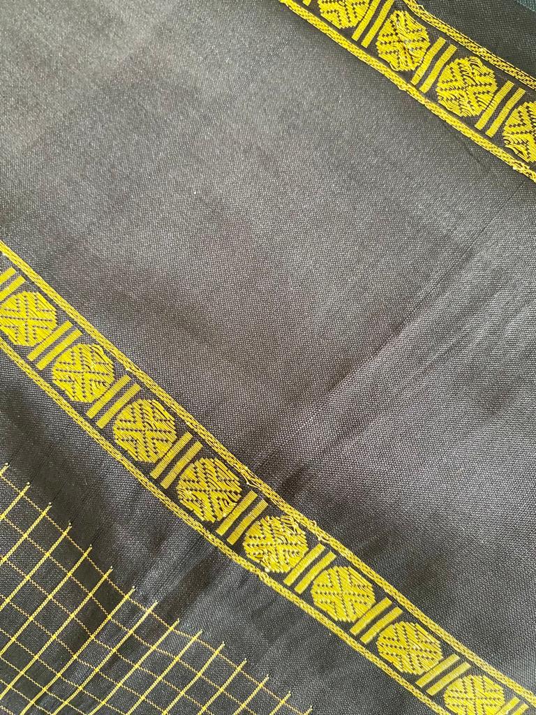 SUJATA- EXQUISTE CHECKS  KANJIVARAM SAREE, EFFORTLESS CHARM IN BLACKISH BROWN