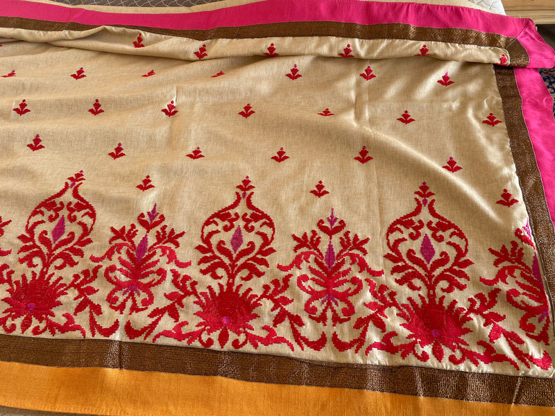 YUTHIKA- A BEIGE COTTON SILK BLEND SAREE WITH RED EMBROIDERY AND DUAL COLOURED BORDER