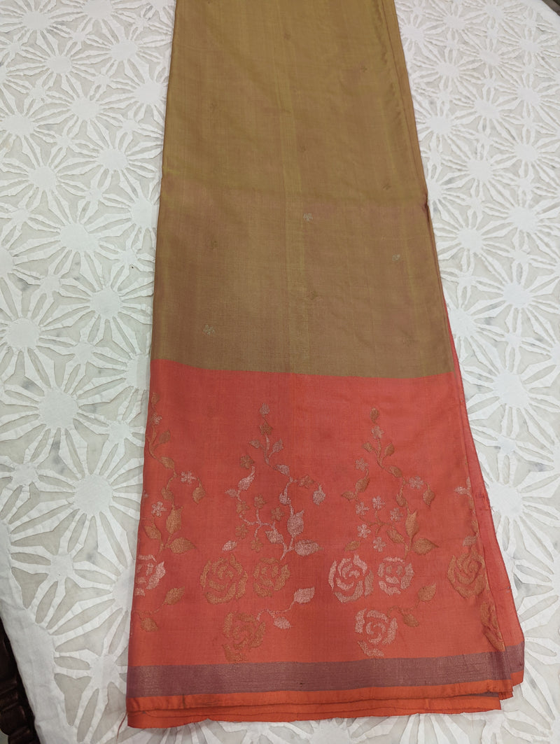 MYTHRI- A GORGEOUS BEIGE UPPADA SILK WITH A PEACHISH PINK EMBROIDERED BROAD BORDER AND FULLY EMBROIDERED AANCHAL