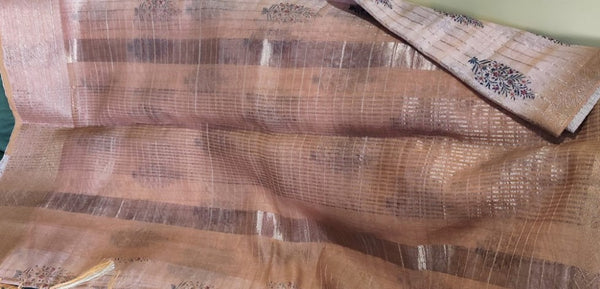 AASHIKA- A BLOCK PRINTED PEACH LINEN WITH A RESHAM BORDER