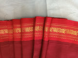 PONILA- A GORGEOUS KANJIVARAM IN THE CLASSICAL COMBINATION OF MAROON AND RED